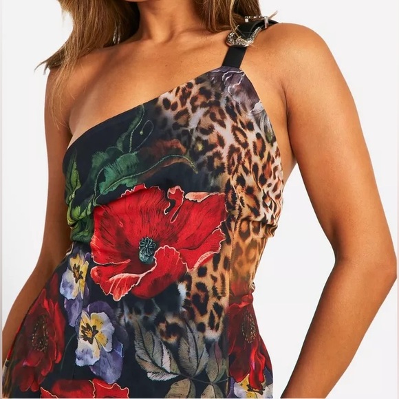 PETITE BELT DETAIL LEOPARD CHIFFON MAXI DRESS - Picture 1 of 4